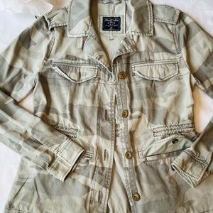 Abercrombie & Fitch cargo jacket